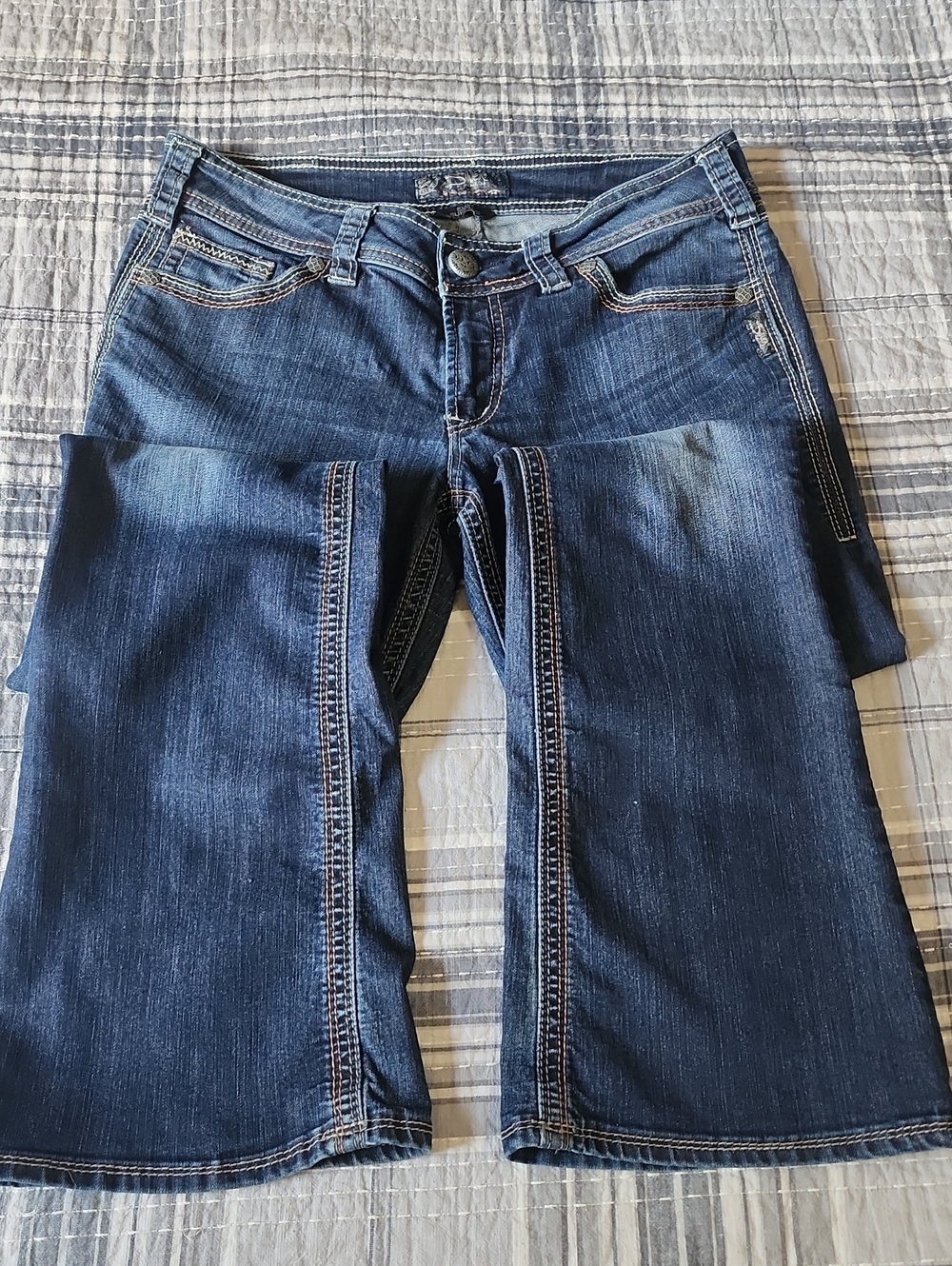 Silver Suki Jeans Dark Blue Bootcut Jeans with Embroidered Back Pockets - Picture 4 of 8